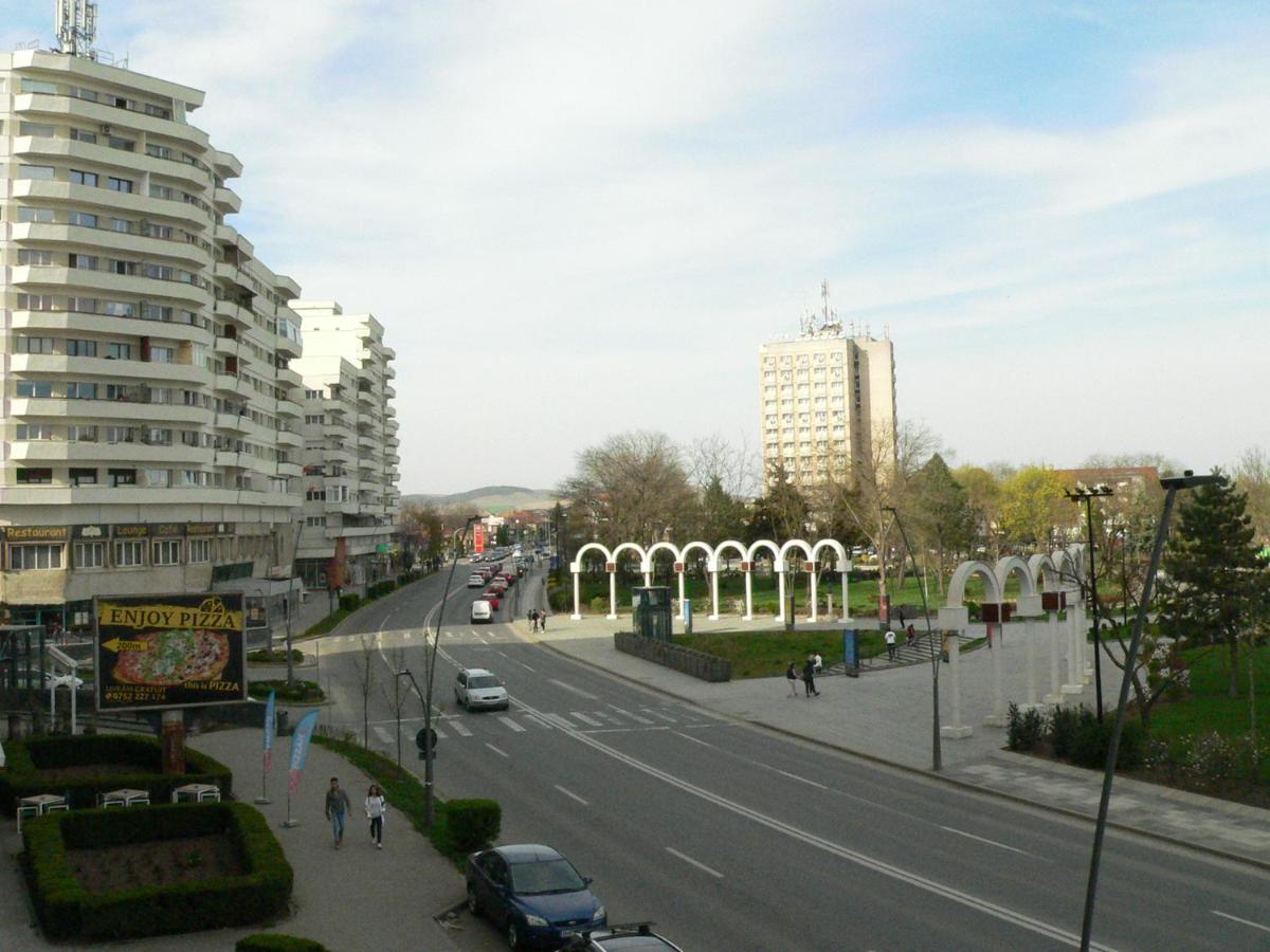 Studio Panoramic With Balcony And Parcul Unirii View アルバ・ユリア エクステリア 写真